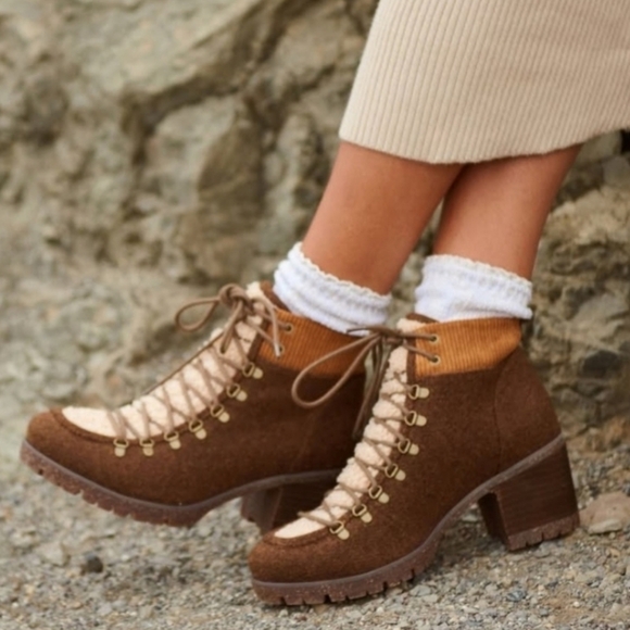 Kork-easr Elin Lug Boots - Picture 1 of 7